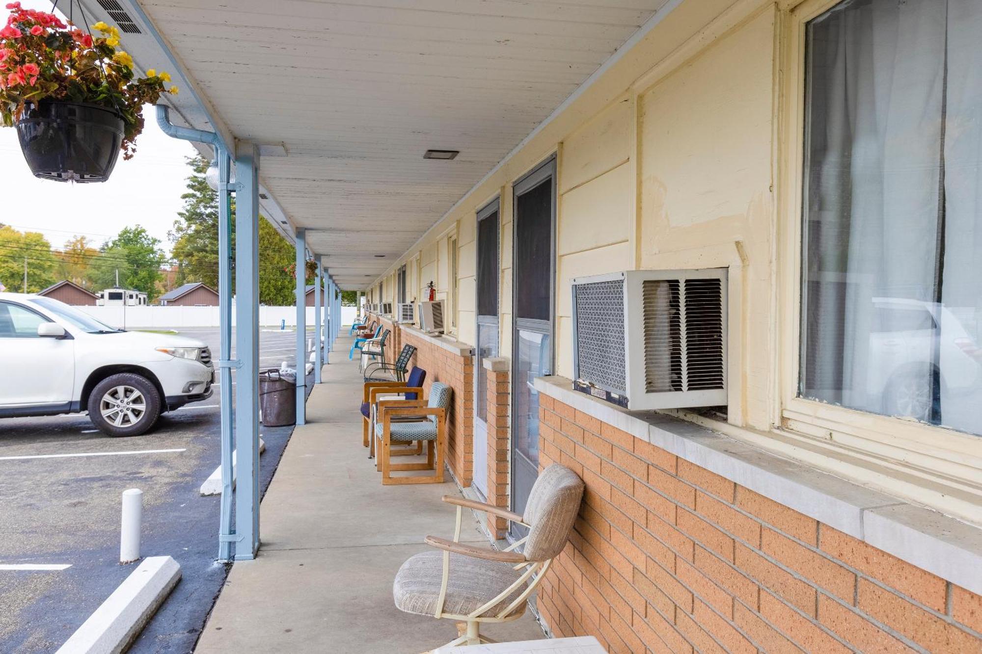 Parkside Motel By Oyo Meadville Conneaut Lake Conneaut Lakeshore Ngoại thất bức ảnh