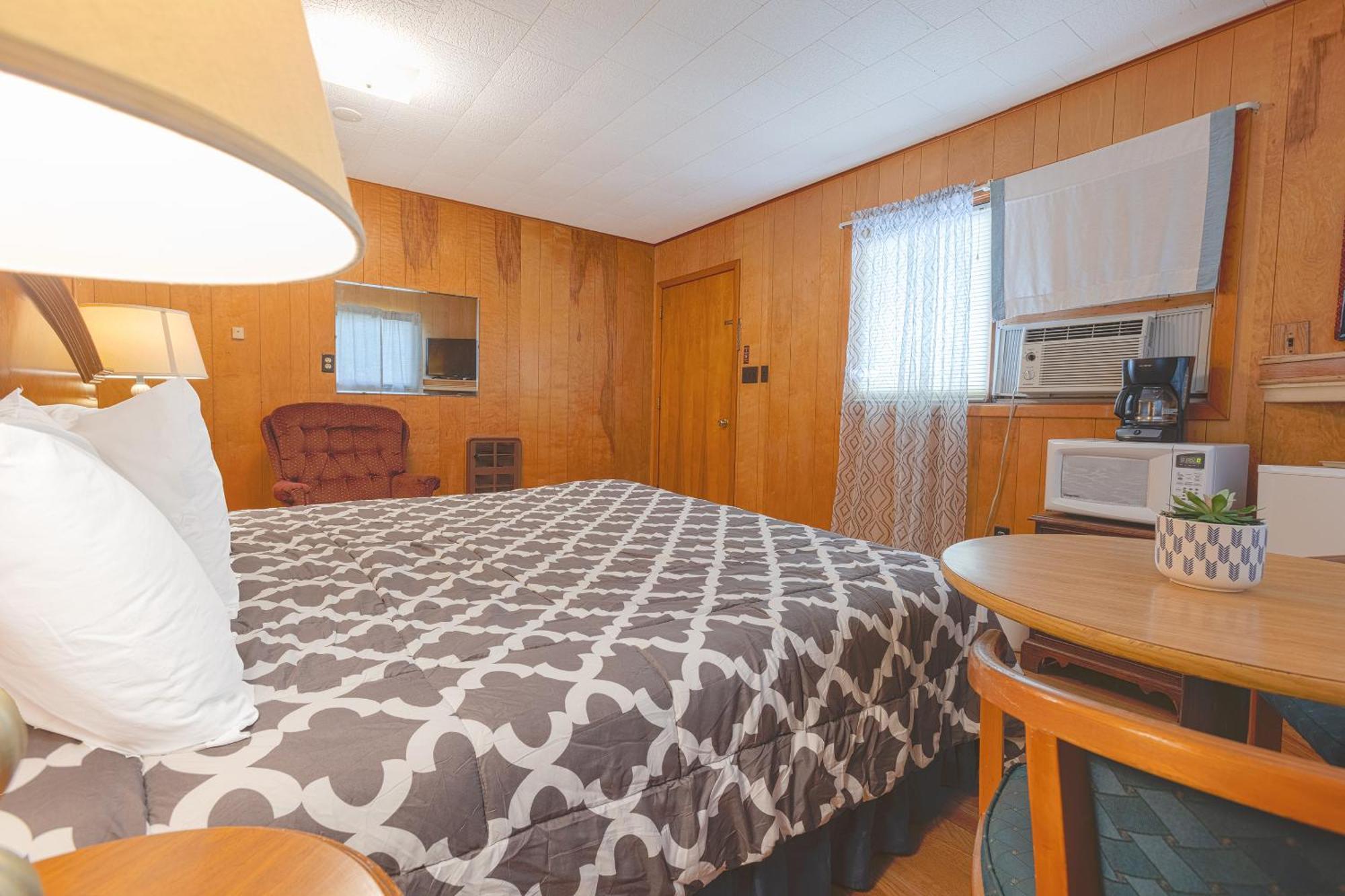 Parkside Motel By Oyo Meadville Conneaut Lake Conneaut Lakeshore Ngoại thất bức ảnh